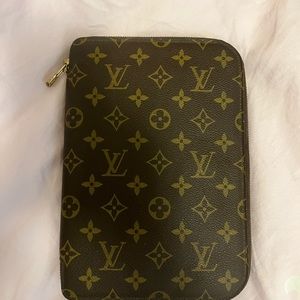 Louis Vuitton Vintage note pad folder with zipper like new condition